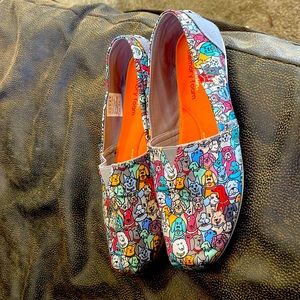 Size 9.5 Womens dog print BOBS